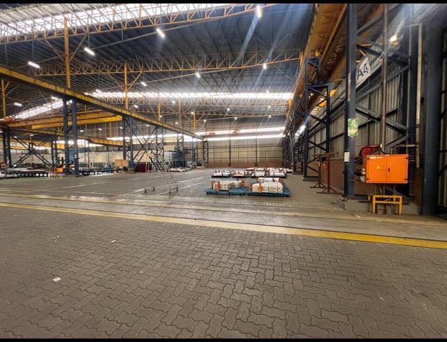 5,999M² FACTORY TO LET IN ROODEKOP